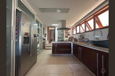 2_photo/9527388213.3be18b52e244e7c2-ATLAS-3ae9b42e-504b-4822-b9f3-13b9519d5d27.jpg de casa à venda com 4 quartos, 530m² em João Paulo, Florianópolis