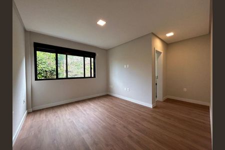 21_photo/9527388267.28f6ec5d72603be5-ATLAS-e66c418e-abeb-4d3b-8de3-dd66923bef14.jpg de casa para alugar com 3 quartos, 216m² em Saco Grande, Florianópolis