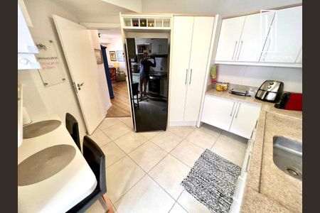 2_photo/9527388d75.c3b9fb60c1df5c5a-ATLAS-167ffdcd-4ba9-42fd-985f-4d355a712fdd.jpg de apartamento à venda com 2 quartos, 89m² em Itacorubi, Florianópolis