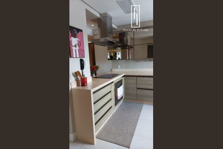 13_photo/9527388d75.c3b9fb60c1df5c5a-ATLAS-e13c4f2b-57b2-4519-9e5c-452b1b931bc2.jpg de apartamento à venda com 3 quartos, 204m² em Itacorubi, Florianópolis