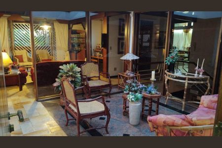 15_photo/9527388eb1.4909862b8c1c38b1-ATLAS-ca1a7b2d-e6c8-4201-87a9-5bcf4ce9984a.jpg de casa à venda com 5 quartos, 640m² em Trindade, Florianópolis