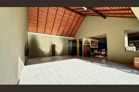 37_photo/95273891bf.597fe7fdc9850daf-ATLAS-601e9017-fd63-479e-8e61-a5bb6fe8e161.jpg de casa à venda com 4 quartos, 358m² em Itacorubi, Florianópolis