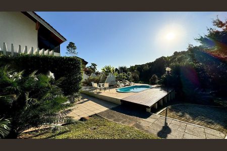 46_photo/95273891bf.597fe7fdc9850daf-ATLAS-a0bae116-134b-4cf9-bfad-edbff1b3b68c.jpg de casa à venda com 4 quartos, 358m² em Itacorubi, Florianópolis