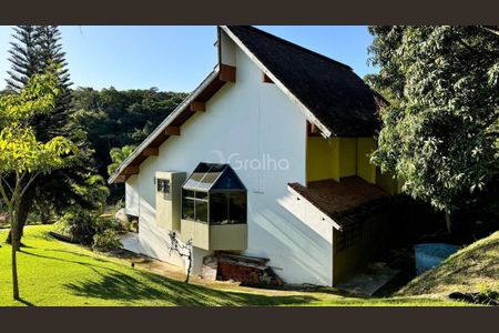 47_photo/95273891bf.597fe7fdc9850daf-ATLAS-ea549716-b3b9-4fa9-9f02-e844fb484a7b.jpg de casa à venda com 4 quartos, 358m² em Itacorubi, Florianópolis