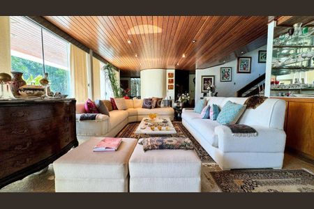 7_photo/95273891bf.597fe7fdc9850daf-ATLAS-ffa5a5f8-83a4-4a63-bf5a-3bed701afb30.jpg de casa à venda com 4 quartos, 358m² em Itacorubi, Florianópolis
