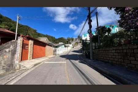 12_photo/9527389839.f9fd596f8c1c84e9-ATLAS-95ece559-2d7f-4f3e-9b5b-0e13563da21d.jpg de casa à venda com 3 quartos, 55m² em Monte Verde, Florianópolis