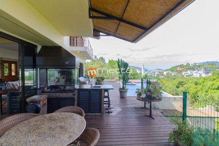 9_photo/9527389b4b.cdd4f02be08f0036-ATLAS-41c4a37f-75e3-4ebe-a803-9cb93a08b528.jpg de casa à venda com 3 quartos, 450m² em João Paulo, Florianópolis