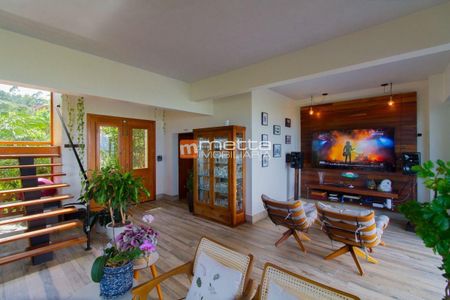 7_photo/9527389b4b.cdd4f02be08f0036-ATLAS-6583fc5f-a898-4809-8a08-6d03d95463c3.jpg de casa à venda com 3 quartos, 450m² em João Paulo, Florianópolis