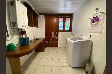 9_photo/9527389d4b.ceff8192393c33de-ATLAS-28da2b2e-4d15-41f9-9b97-19cd7f5ed491.jpg de casa à venda com 4 quartos, 363m² em João Paulo, Florianópolis