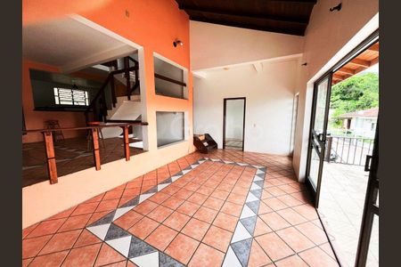 2_photo/952738d891.0435190f6de6ffa1-ATLAS-71946ecc-4b44-4ca4-9c05-8cad743edb2b.jpg de casa à venda com 5 quartos, 263m² em Itacorubi, Florianópolis