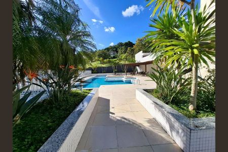 11_photo/952738d8cd.e182d30f96765f76-ATLAS-fa4e5cff-30fb-48d2-ba7b-34d4dce021a0.jpg de apartamento à venda com 2 quartos, 81m² em Itacorubi, Florianópolis