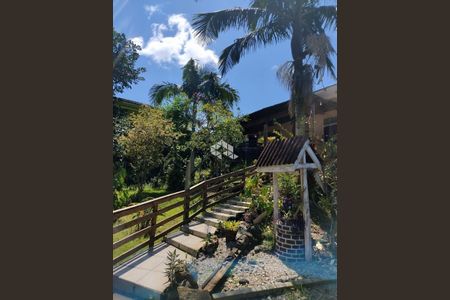 14_photo/952738dd21.f14d7a494a64fc38-ATLAS-e7440e0c-a995-4321-a7e8-9f04b854116a.jpg de casa à venda com 3 quartos, 180m² em Itacorubi, Florianópolis