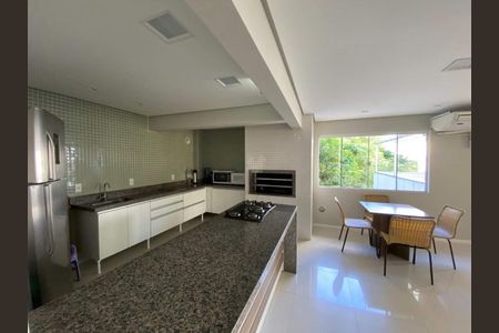 34_photo/952738dd83.12fa3b656a51a6d6-ATLAS-02c3f8e7-0014-4f93-b7d7-d97ae8aabf92.jpg de apartamento à venda com 2 quartos, 69m² em Itacorubi, Florianópolis