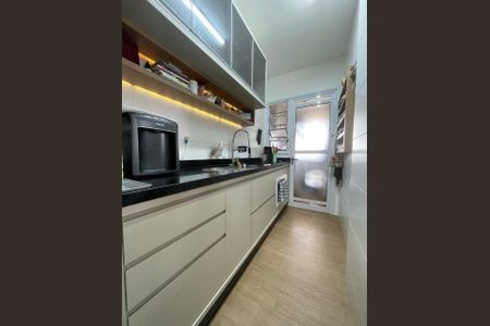 6_photo/952738ddc1.d68beb8da77ffe67-ATLAS-fdee98ea-1554-44d0-be6d-857b01e33c4d.jpg de apartamento à venda com 3 quartos, 75m² em Itacorubi, Florianópolis