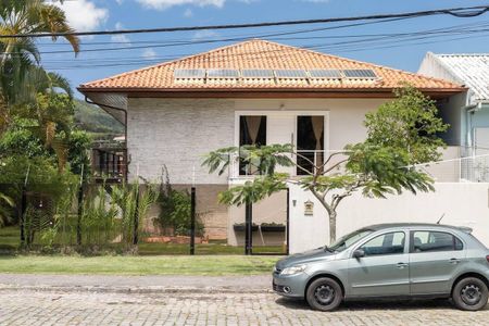 3_photo/952738df9f.42fc04046762a4be-ATLAS-0dddb7eb-67e7-4bc8-ad17-bafff5bf3033.jpg de casa à venda com 5 quartos, 320m² em Itacorubi, Florianópolis