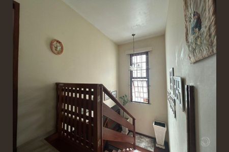 13_photo/952738dff5.3ddf5e48fefe922b-ATLAS-e586f63f-39b6-4e25-a3ad-cf8afb939926.jpg de casa à venda com 4 quartos, 250m² em Itacorubi, Florianópolis