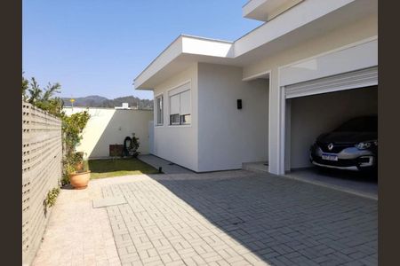 4_photo/952738e20b.1c30879e3ee593f9-ATLAS-10312a7d-4f59-48a6-a7d6-a3a997dcf302.jpg de casa à venda com 4 quartos, 322m² em Santa Monica, Florianópolis