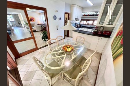 5_photo/952738e21f.24a317c22631bef5-ATLAS-e9ba8edf-8a1a-4942-8647-cae6a4b9baf1.jpg de casa à venda com 5 quartos, 345m² em Santa Monica, Florianópolis