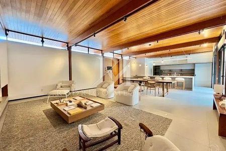 3_photo/952738e28f.9a54faa83c3e471c-ATLAS-0bc09551-b99d-4ff7-a6c7-cfe4f51b9f12.jpg de casa à venda com 3 quartos, 228m² em Santa Monica, Florianópolis