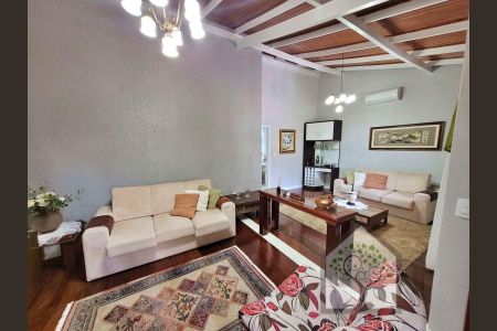 8_photo/952738e29d.ad71ebb9c876c57a-ATLAS-d74ffeaa-292c-4764-a90d-85d12f9e4ac1.jpg de casa à venda com 4 quartos, 156m² em Santa Monica, Florianópolis