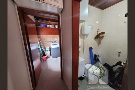 19_photo/952738e29d.ad71ebb9c876c57a-ATLAS-e25e6ee4-5071-41ec-a051-f4af08d50768.jpg de casa à venda com 4 quartos, 156m² em Santa Monica, Florianópolis