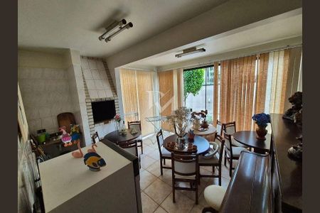 13_photo/952738e377.96e81d73ac213d8c-ATLAS-b4ea82e8-e3cb-4b9c-906c-683d71320e73.jpg de casa à venda com 3 quartos, 315m² em Santa Monica, Florianópolis