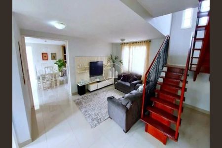 5_photo/952738e3a1.6618d879b31b9a75-ATLAS-41895fbb-d200-4e81-bee9-ece8c1c84ec6.jpg de casa à venda com 5 quartos, 276m² em Santa Monica, Florianópolis