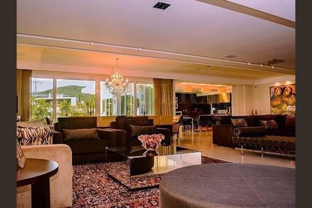 10_photo/952738e3c3.8f3f2a47dd94676f-ATLAS-ffa6df96-3753-4a45-b53e-dfd5e9656876.jpg de casa à venda com 4 quartos, 762m² em Santa Monica, Florianópolis