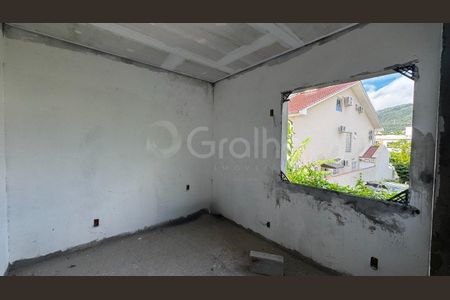 11_photo/952738e481.04c16ff0d284adb7-ATLAS-232a04ef-063e-4bd2-ae6c-1bce127e592a.jpg de casa à venda com 3 quartos, 132m² em Santa Monica, Florianópolis