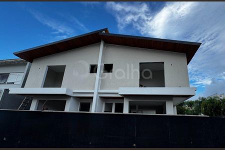 16_photo/952738e48f.aef4de6394ba8e6d-ATLAS-6c273eae-8f95-4443-925d-7c7cf7dbe9e3.jpg de casa à venda com 3 quartos, 130m² em Santa Monica, Florianópolis