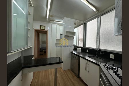 5_photo/952738e70f.cb3bae6a240dcdb6-ATLAS-33614b86-e6d0-41e1-a9ef-b2eb1ebf84b7.jpg de apartamento para alugar com 3 quartos, 76m² em Itacorubi, Florianópolis