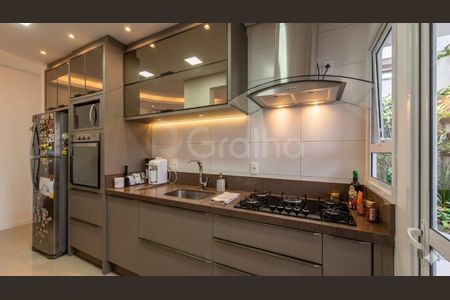 6_photo/952738e7c1.ddeebdb34bc4e436-ATLAS-3ae48baf-e48c-4623-9bb2-e42148deecee.jpg de apartamento à venda com 2 quartos, 98m² em Itacorubi, Florianópolis