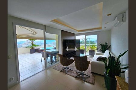 9_photo/952738e87f.ffb61d34c0025f67-ATLAS-e01178b8-aa2b-4d86-b60f-f7e3d1baebea.jpg de apartamento à venda com 3 quartos, 227m² em Itacorubi, Florianópolis