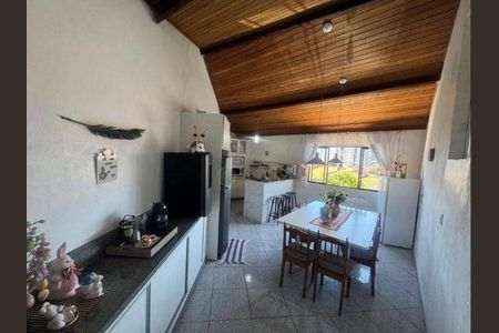 5_photo/952738e93b.588d4a7fb74764b6-ATLAS-3f3b60b5-b1f5-4e81-9b34-a4cd6f22d9bd.jpg de casa à venda com 3 quartos, 110m² em Itacorubi, Florianópolis