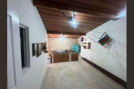 16_photo/952738e93b.588d4a7fb74764b6-ATLAS-fb8d2946-2167-488e-8103-5659534103e1.jpg de casa à venda com 3 quartos, 110m² em Itacorubi, Florianópolis