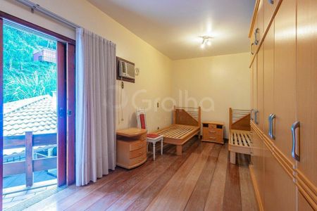 23_photo/952738ec0b.9c16890d59937ae3-ATLAS-d0a16c45-6407-4908-aea1-d5df3e941db9.jpg de casa à venda com 4 quartos, 354m² em Itacorubi, Florianópolis