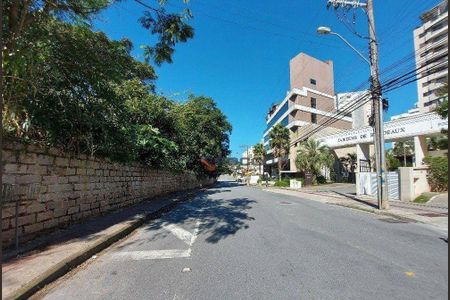 10_photo/952738ed0d.26d9a2e4d2f56d5e-ATLAS-fb589a8f-92ea-4e28-9d8a-95ac9c43f6a8.jpg de apartamento à venda com 2 quartos, 69m² em Itacorubi, Florianópolis