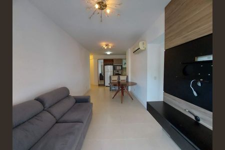 3_photo/952738f8a5.0b0ee3f192d85fbe-ATLAS-225a941a-76ad-45aa-ab63-7d07066d3d9e.jpg de apartamento para alugar com 3 quartos, 82m² em Trindade, Florianópolis