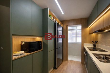 26_photo/952738f8e3.ceff8192393c33de-ATLAS-79cf13a2-e6bb-4b9d-9931-befe5344ce44.jpg de casa à venda com 3 quartos, 82m² em Trindade, Florianópolis