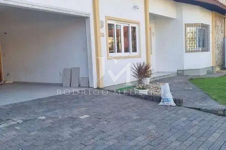 4_photo/952738fb09.01e58fe0f594459a-ATLAS-6f12bb8d-e4ce-442e-ba92-9557a2e54e44.jpg de casa à venda com 4 quartos, 250m² em Santa Monica, Florianópolis