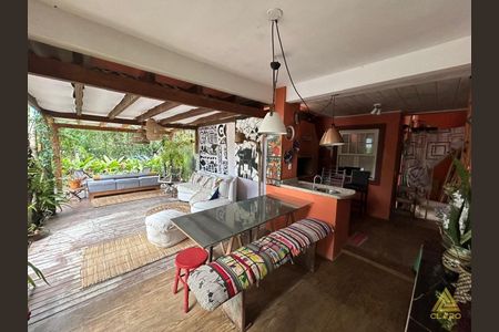 2_photo/952738fd9f.5b86ecbfc5c60960-ATLAS-2e08d9b1-e733-4c07-823f-d98fdb27d04a.jpg de casa à venda com 4 quartos, 305m² em Santa Monica, Florianópolis