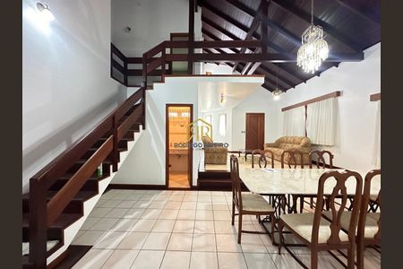 4_photo/952738fdb5.b98dc6cdfb52627f-ATLAS-9596d41d-4ae3-439b-8941-88afa9509805.jpg de casa para alugar com 4 quartos, 245m² em Santa Monica, Florianópolis