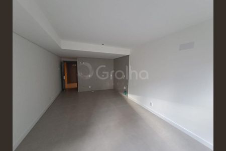 6_photo/952738ff81.6f41e9fee4e5c44b-ATLAS-fde370e3-3a8a-449e-bcf6-1cee679f507d.jpg de kitnet/studio à venda com 1 quarto, 33m² em Trindade, Florianópolis