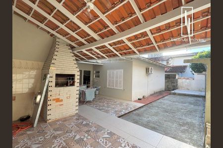 22_photo/952739071d.ceff8192393c33de-ATLAS-c025419f-7d9e-4eb4-ac30-07d1d3be6dd6.jpg de casa à venda com 3 quartos, 150m² em Pantanal, Florianópolis