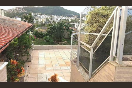 3_photo/95273907bf.a5f341e4a6ff8e3a-ATLAS-149a5c6e-eaa4-4156-99ef-cd443fdbca2c.jpg de apartamento à venda com 4 quartos, 501m² em Pantanal, Florianópolis