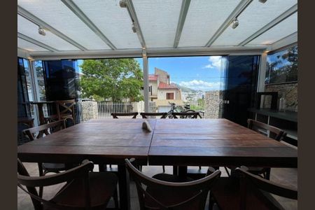 10_photo/952739096d.ad71ebb9c876c57a-ATLAS-12077f1b-6d64-4ba4-a504-e2ce1c742c7d.jpg de casa à venda com 3 quartos, 230m² em Pantanal, Florianópolis