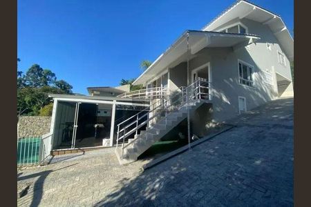 7_photo/952739096d.ad71ebb9c876c57a-ATLAS-5a613285-1c25-47e1-ae7b-b13d2f5f60f5.jpg de casa à venda com 3 quartos, 230m² em Pantanal, Florianópolis