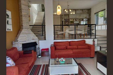 11_photo/952739096d.ad71ebb9c876c57a-ATLAS-5c255db4-1f83-46ce-8da6-ea095705287c.jpg de casa à venda com 3 quartos, 230m² em Pantanal, Florianópolis