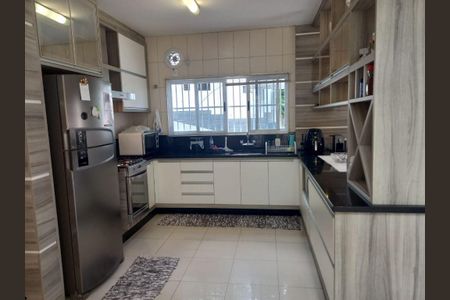 24_photo/952739096d.ad71ebb9c876c57a-ATLAS-c6fd911a-b5b9-45de-9325-491d73d53ef0.jpg de casa à venda com 3 quartos, 230m² em Pantanal, Florianópolis