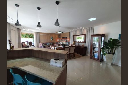 3_photo/9527390bfb.fe386afe5cc71d8e-ATLAS-11409f60-6550-481e-90bb-d764fa2afcf3.jpg de casa à venda com 3 quartos, 257m² em Pantanal, Florianópolis